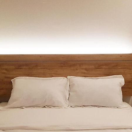 Oyo 90015 Platinum Guest House Medan Buitenkant foto