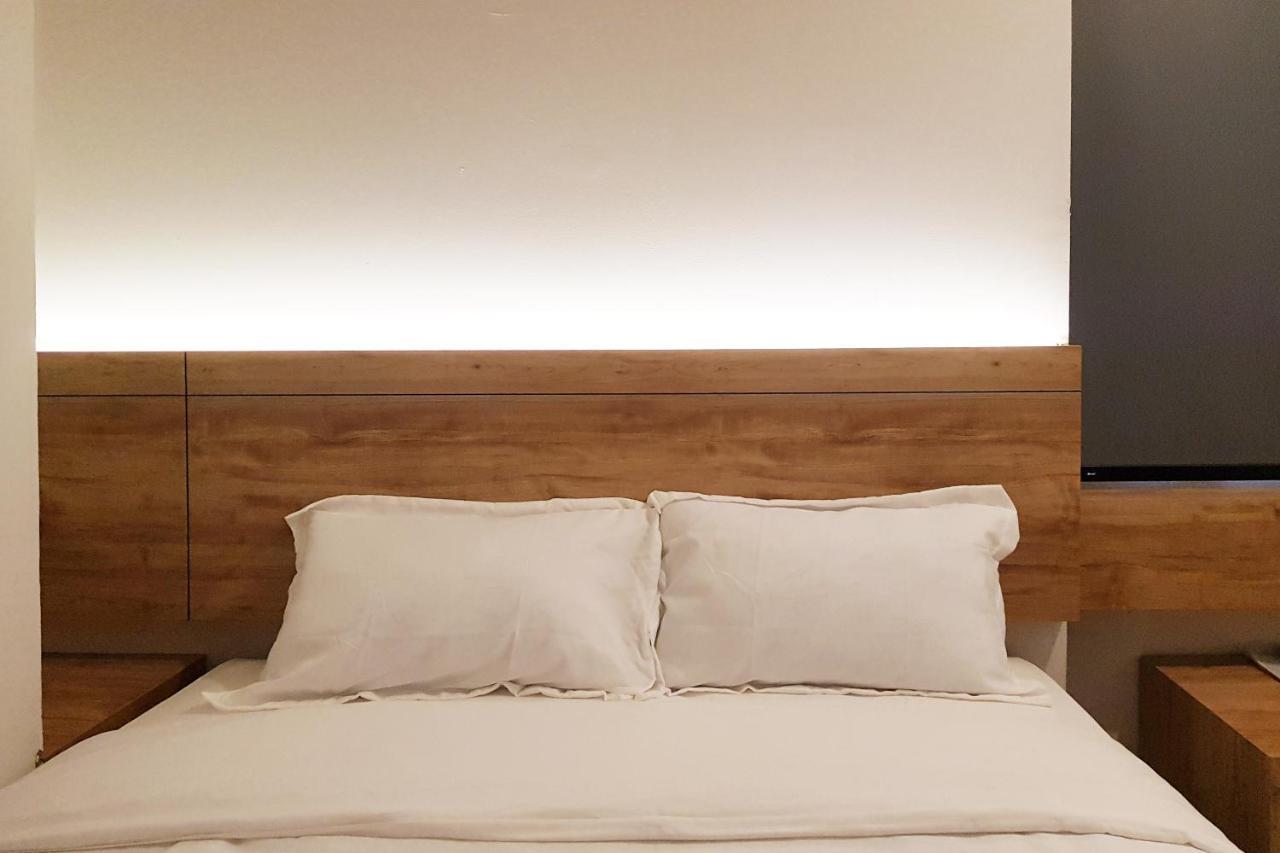 Oyo 90015 Platinum Guest House Medan Buitenkant foto
